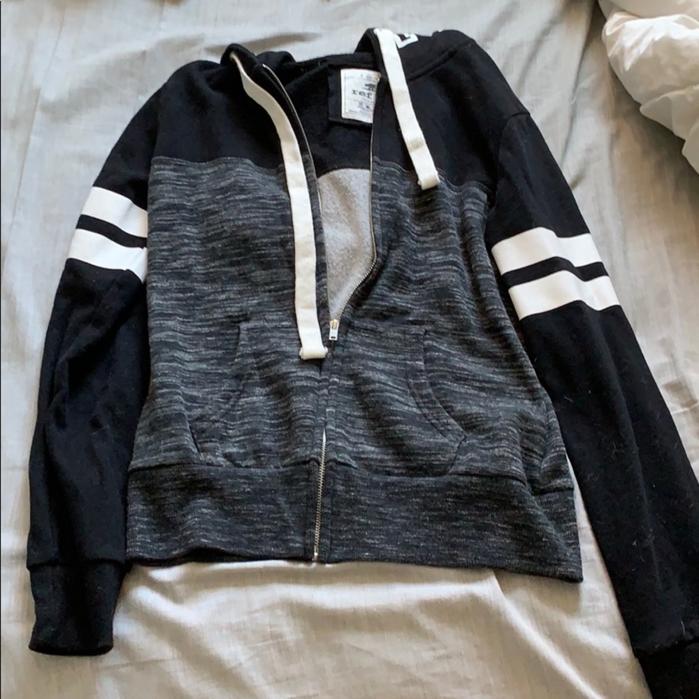 zip up jacket